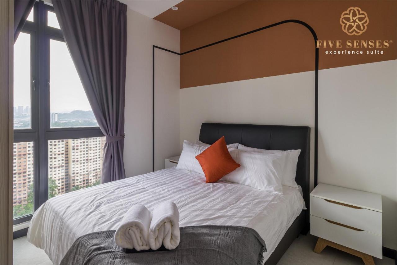 Neu Suites Residence Kuala Lumpur, Roam Bilik gambar