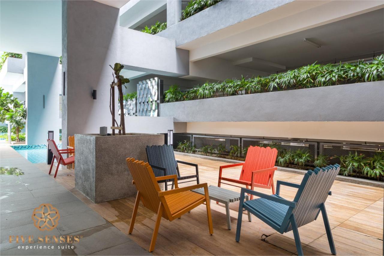 Neu Suites Residence Kuala Lumpur, Roam Luaran gambar