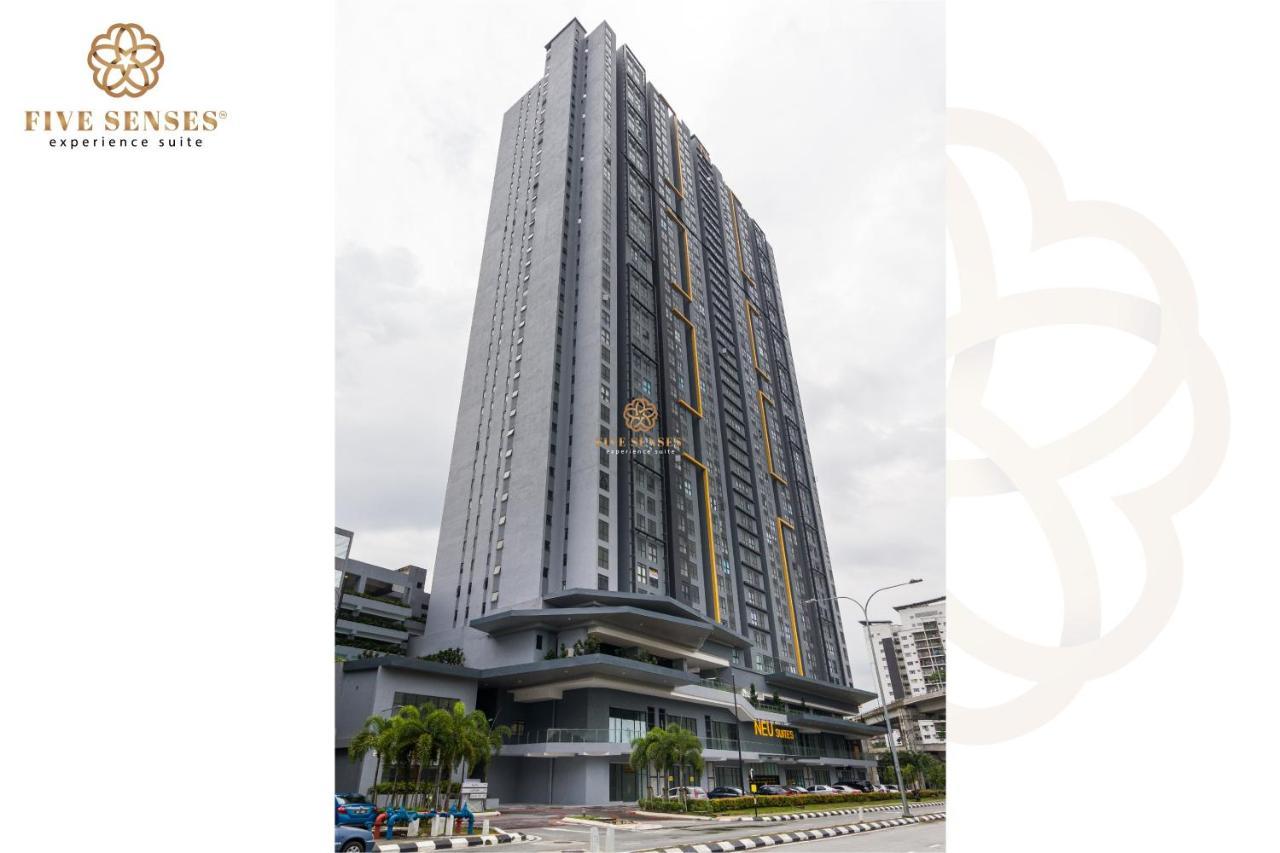 Neu Suites Residence Kuala Lumpur, Roam Luaran gambar