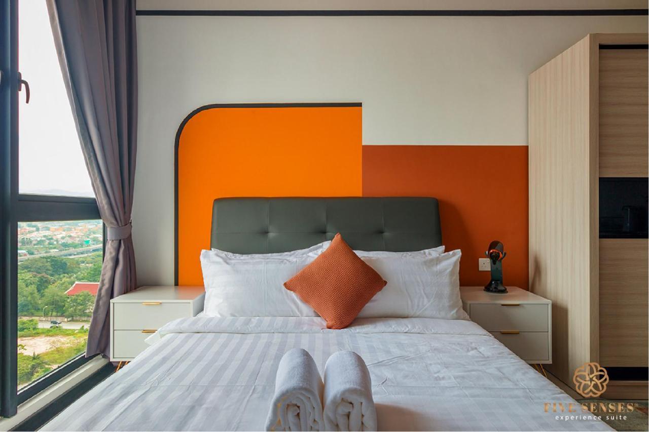 Neu Suites Residence Kuala Lumpur, Roam Luaran gambar